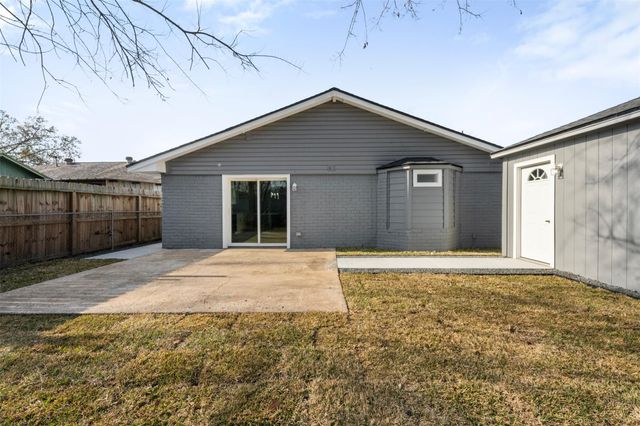 6403 Acorn Forest Drive, Houston, TX 77088