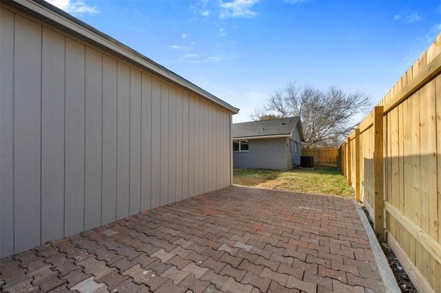 6403 Acorn Forest Drive, Houston, TX 77088