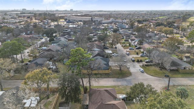 6403 Acorn Forest Drive, Houston, TX 77088