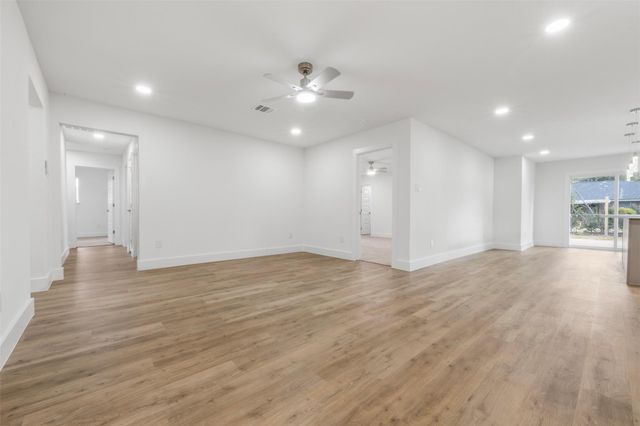 6403 Acorn Forest Drive, Houston, TX 77088