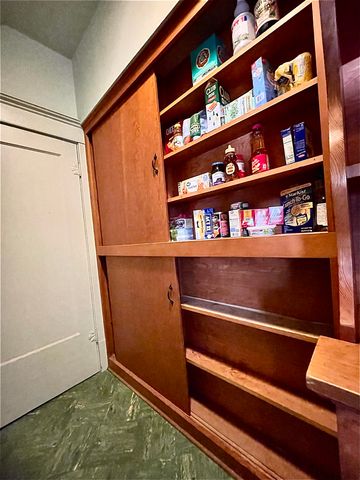 507 W 9th, Winfield, KS 67156