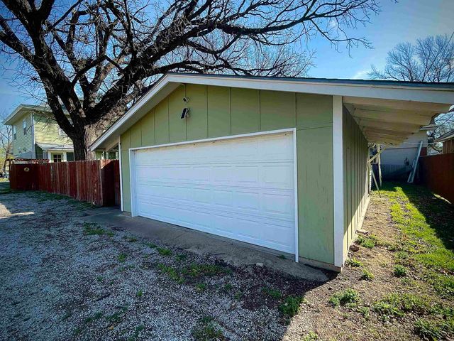 507 W 9th, Winfield, KS 67156