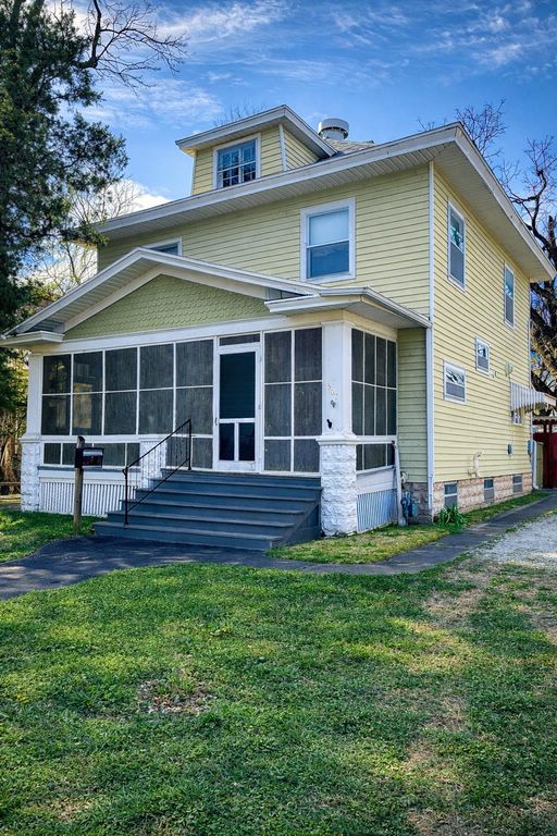 507 W 9th, Winfield, KS 67156