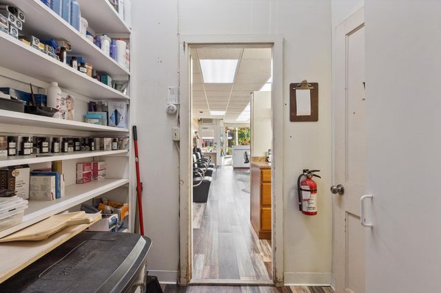 158 Fairhaven Rd, Worcester, MA 01606