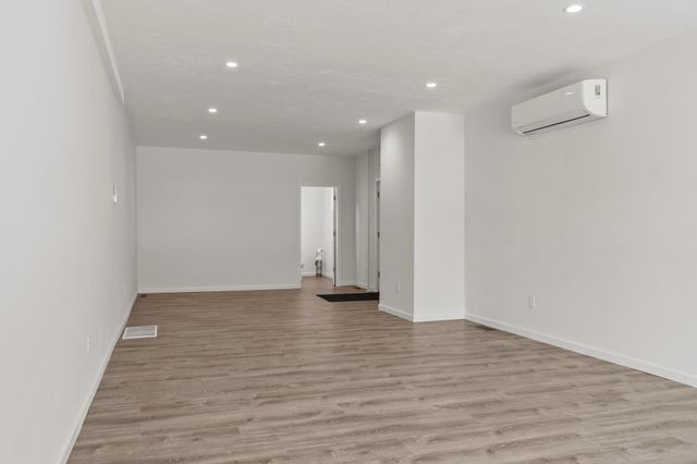 158 Fairhaven Rd, Worcester, MA 01606