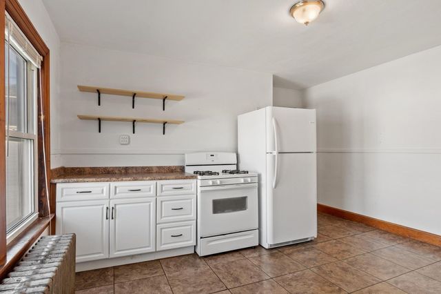 158 Fairhaven Rd, Worcester, MA 01606