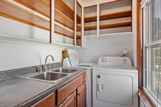 158 Fairhaven Rd, Worcester, MA 01606