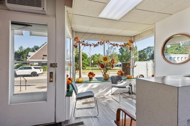 158 Fairhaven Rd, Worcester, MA 01606