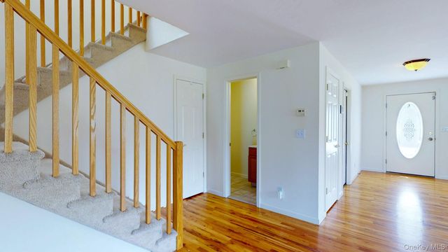 241 Tamerisk Lane, New Windsor, NY 12553