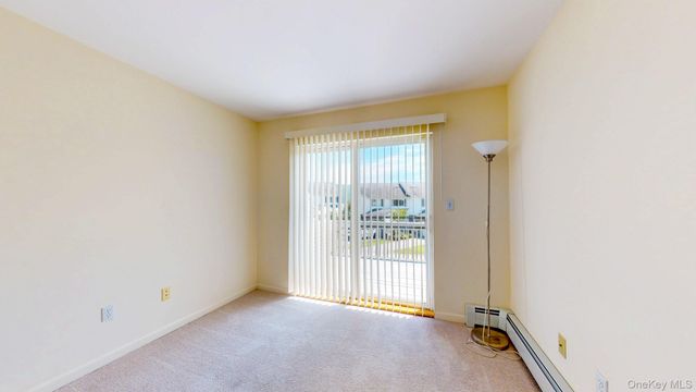 241 Tamerisk Lane, New Windsor, NY 12553