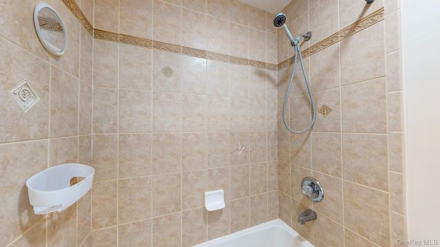 241 Tamerisk Lane, New Windsor, NY 12553