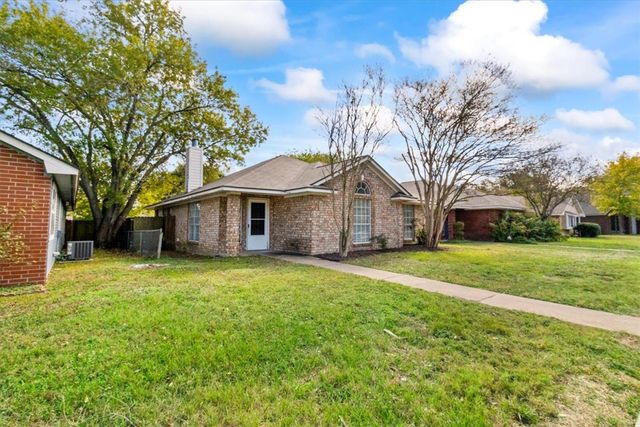 806 Kalanchoe Court, College Station, TX 77840