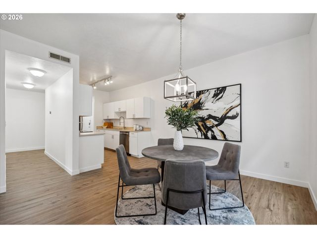 1441 Sw CLAY St 210, Portland, OR 97201