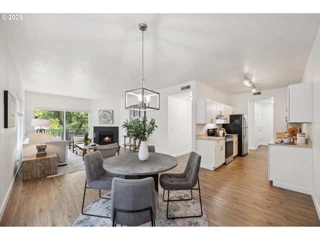 1441 Sw CLAY St 210, Portland, OR 97201