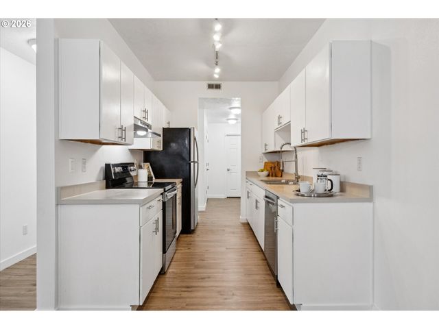 1441 Sw CLAY St 210, Portland, OR 97201