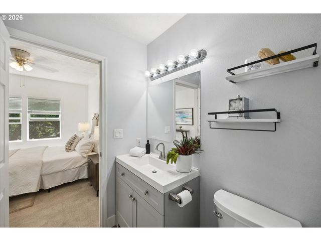 1441 Sw CLAY St 210, Portland, OR 97201
