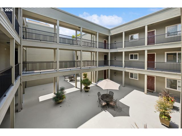 1441 Sw CLAY St 210, Portland, OR 97201