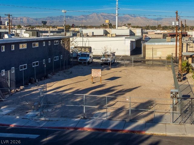 2300 Tam Drive, Las Vegas, NV 89102
