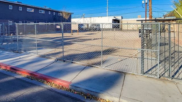 2300 Tam Drive, Las Vegas, NV 89102