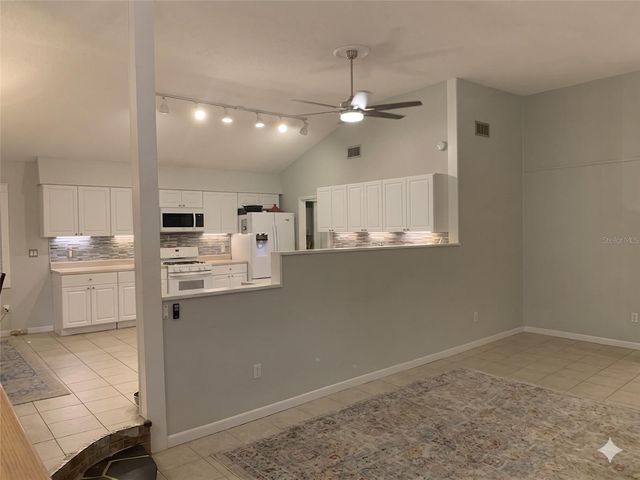 3 ELIZABETH DRIVE E, Palm Coast, FL 32137