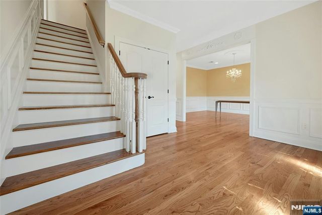 1 Lindy Place, Old Tappan, NJ 07675