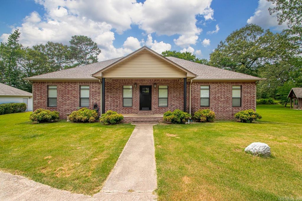 4051 Whitney Lane, Benton, AR 72019
