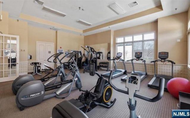 2205 Windsor Park Court 205, Englewood, NJ 07631