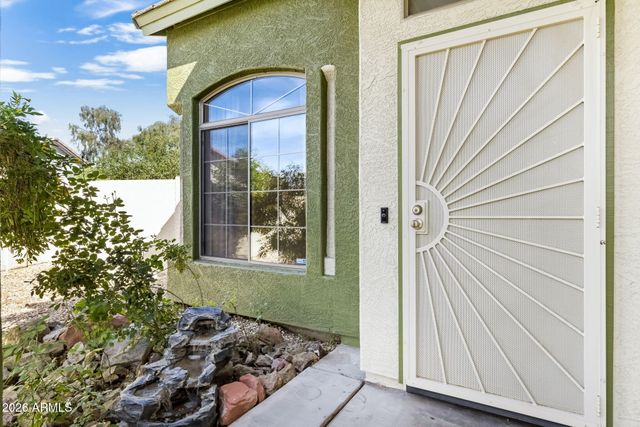 5739 W SELDON Lane, Glendale, AZ 85302