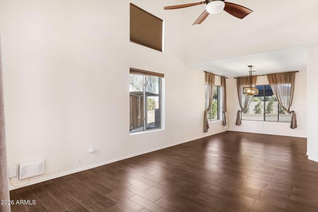 5739 W SELDON Lane, Glendale, AZ 85302