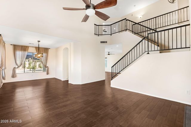 5739 W SELDON Lane, Glendale, AZ 85302