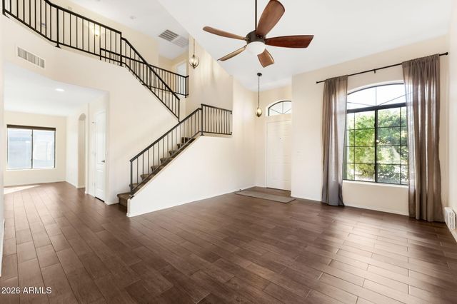 5739 W SELDON Lane, Glendale, AZ 85302