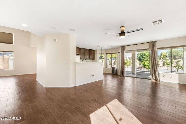 5739 W SELDON Lane, Glendale, AZ 85302