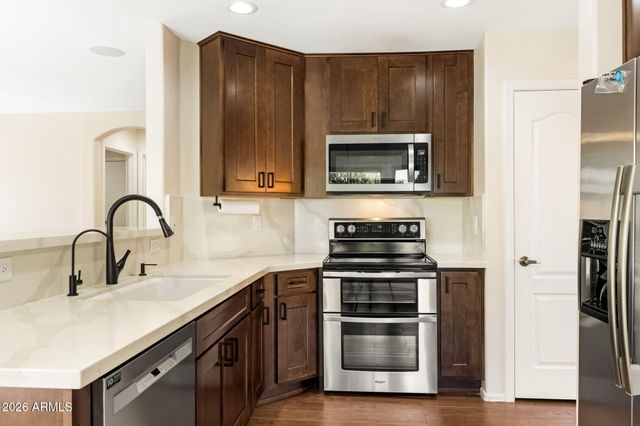 5739 W SELDON Lane, Glendale, AZ 85302