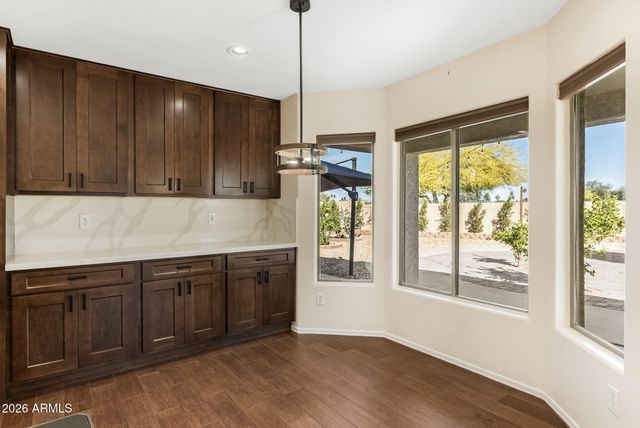 5739 W SELDON Lane, Glendale, AZ 85302