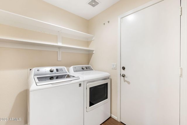 5739 W SELDON Lane, Glendale, AZ 85302