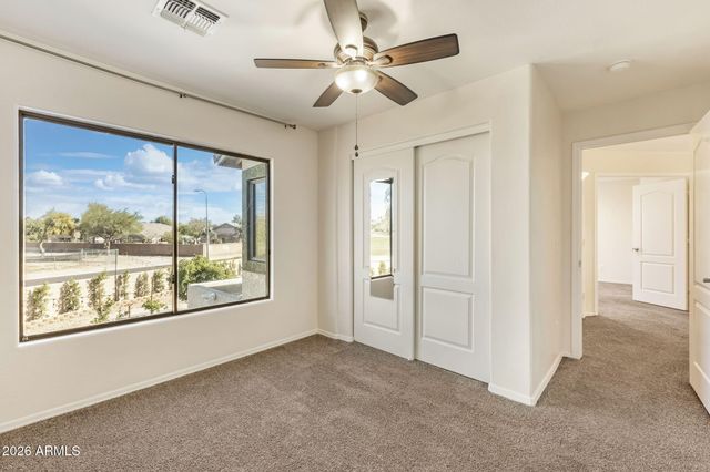 5739 W SELDON Lane, Glendale, AZ 85302