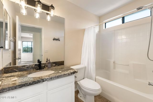 5739 W SELDON Lane, Glendale, AZ 85302