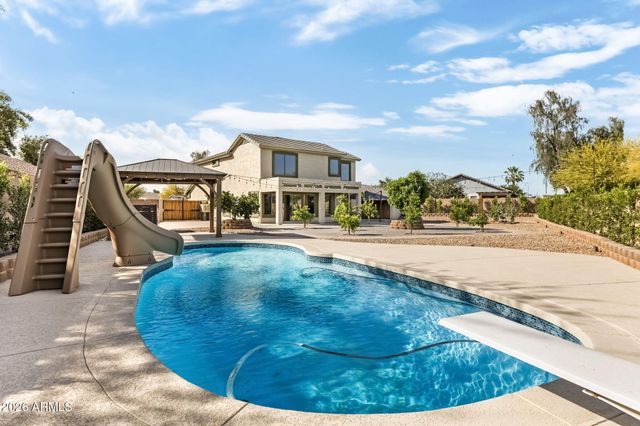 5739 W SELDON Lane, Glendale, AZ 85302