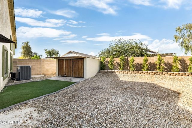 5739 W SELDON Lane, Glendale, AZ 85302