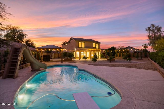 5739 W SELDON Lane, Glendale, AZ 85302