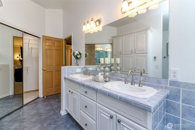 15318 163rd Court SE, Renton, WA 98058