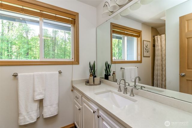 15318 163rd Court SE, Renton, WA 98058