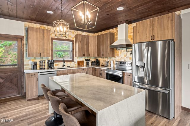 2332 Boulder Way, Sevierville, TN 37862