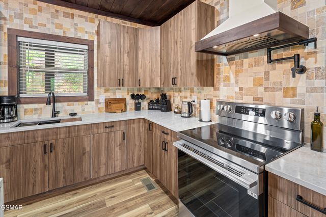 2332 Boulder Way, Sevierville, TN 37862