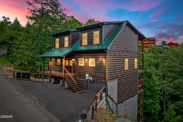 2332 Boulder Way, Sevierville, TN 37862