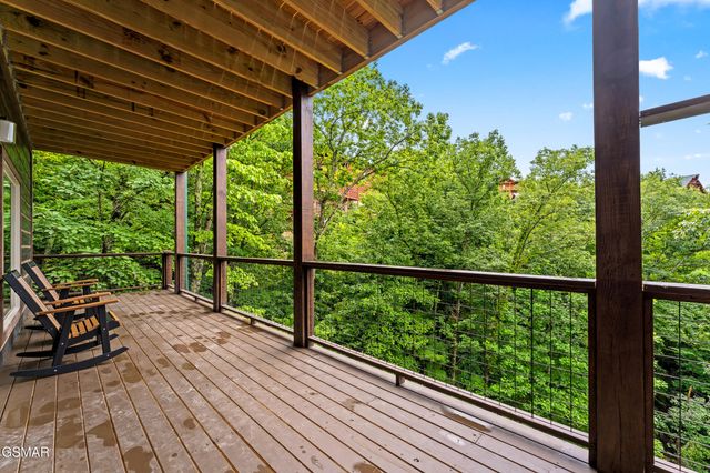 2332 Boulder Way, Sevierville, TN 37862