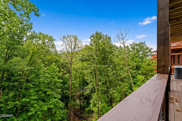 2332 Boulder Way, Sevierville, TN 37862