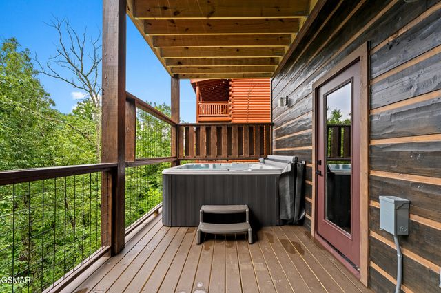 2332 Boulder Way, Sevierville, TN 37862