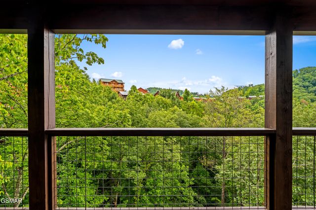2332 Boulder Way, Sevierville, TN 37862