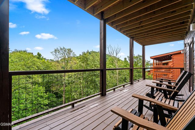 2332 Boulder Way, Sevierville, TN 37862